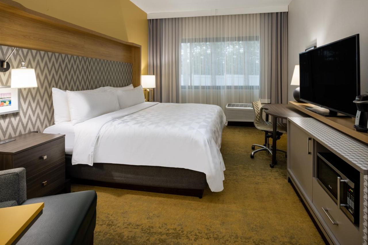 Holiday Inn - Long Island - Islip Arpt East, An Ihg Hotel Holtsville Extérieur photo