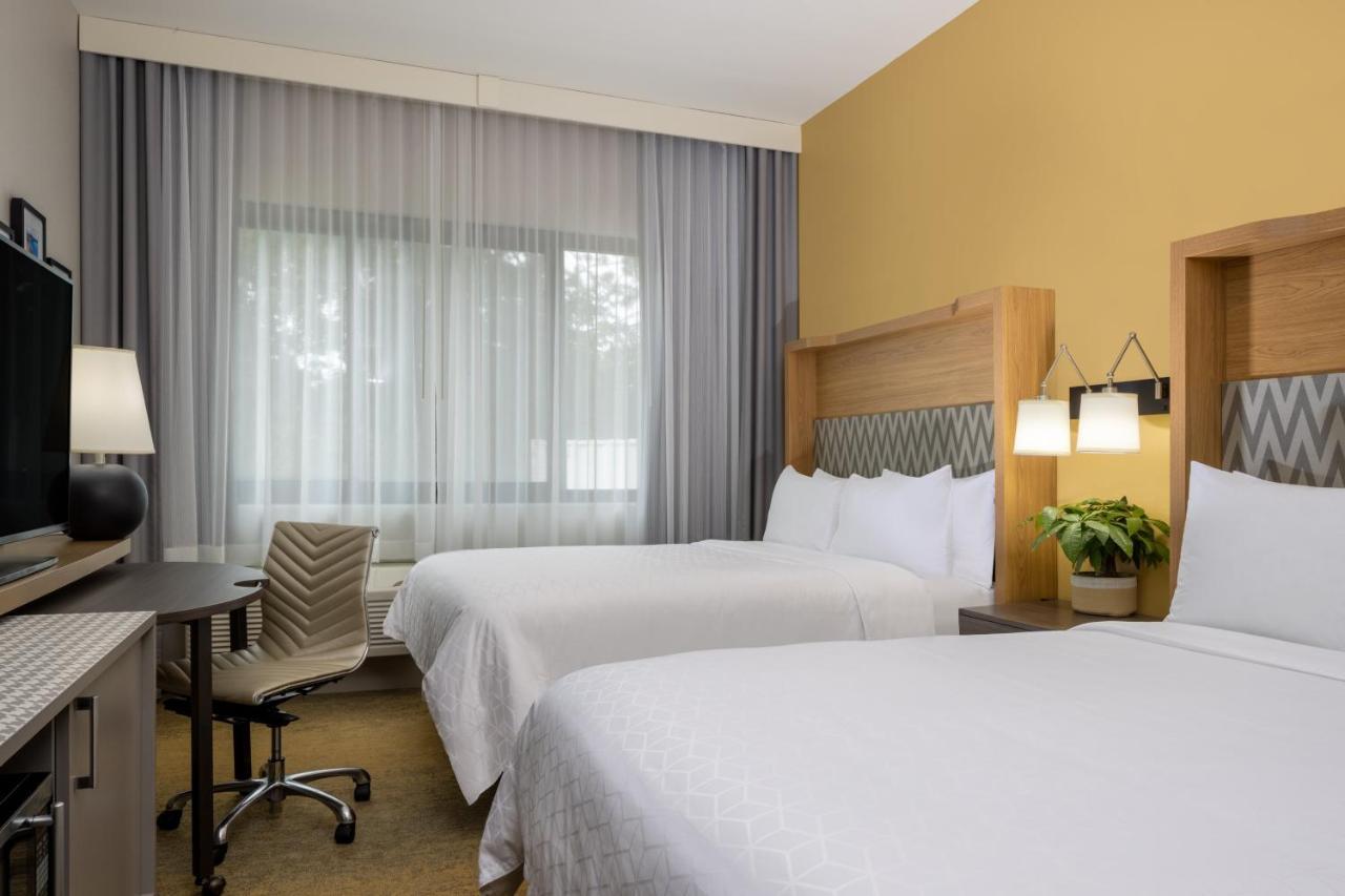 Holiday Inn - Long Island - Islip Arpt East, An Ihg Hotel Holtsville Extérieur photo